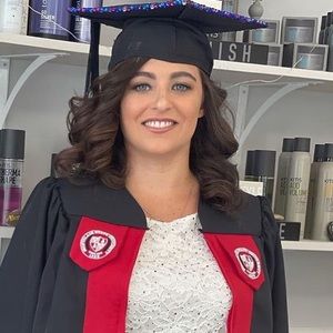 Meet your Posher, Cristina